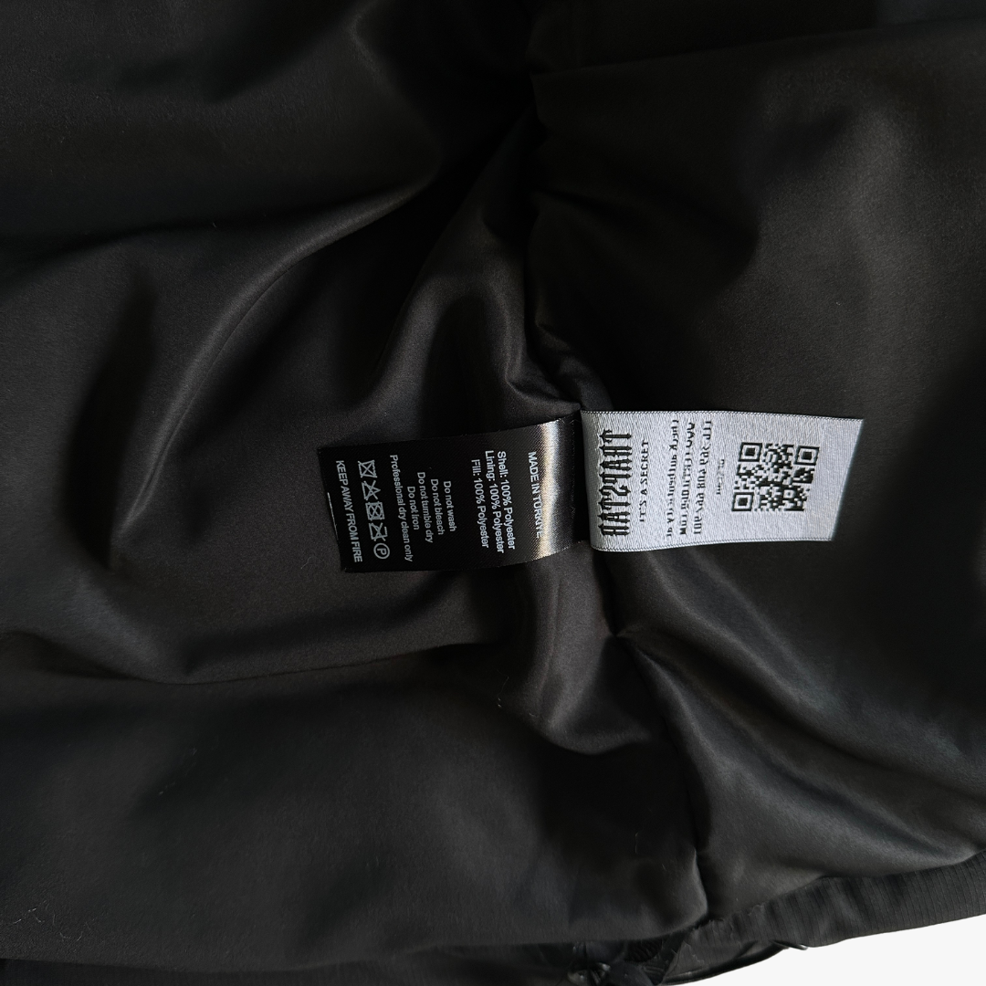 Total Black 2022 Decoded Hooded Puffer Jacket