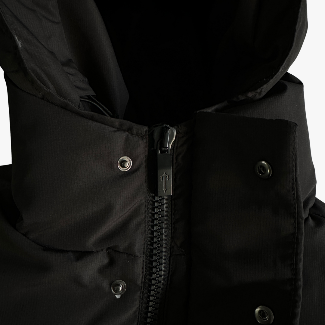 Total Black 2022 Decoded Hooded Puffer Jacket