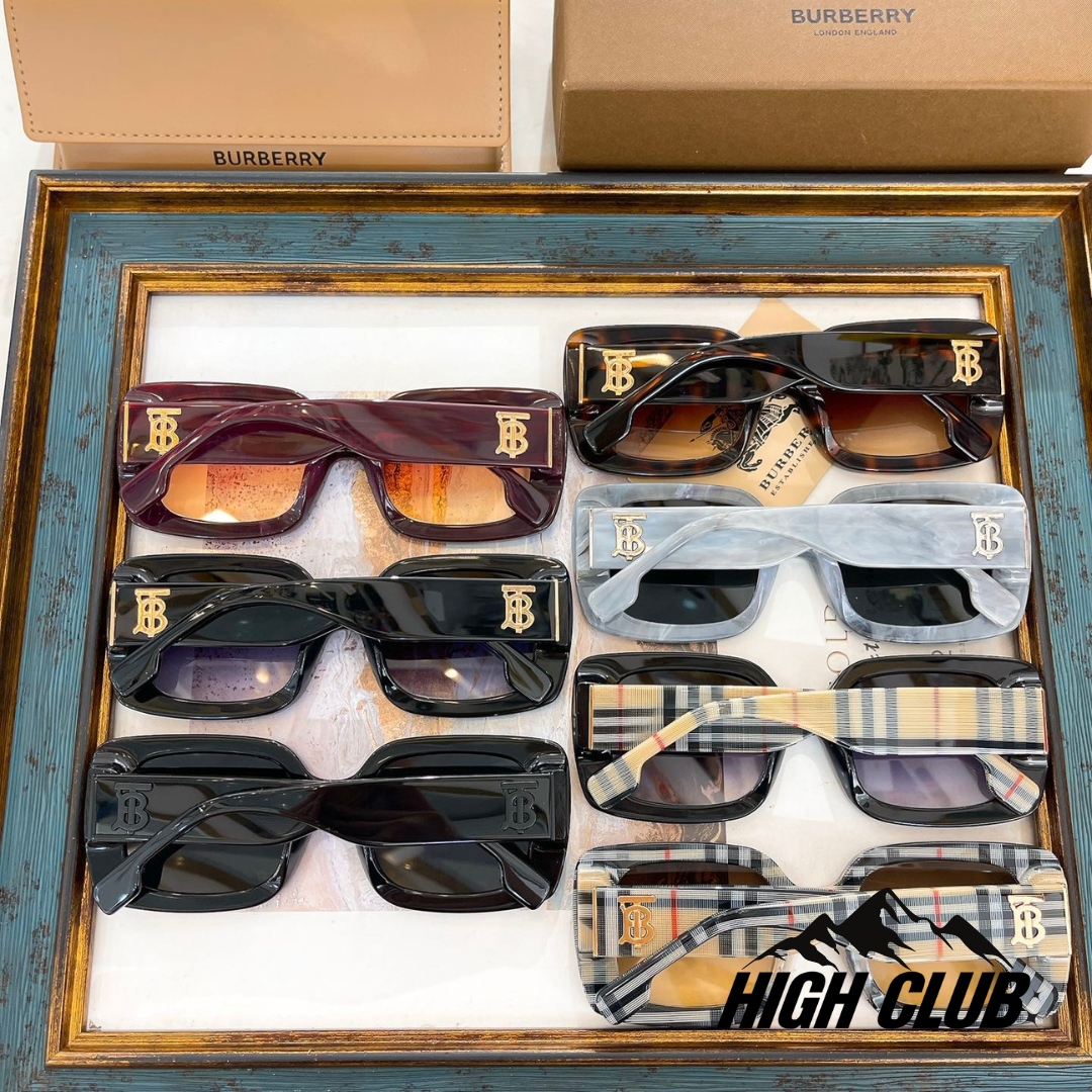 "Nothing On Me" - 4327