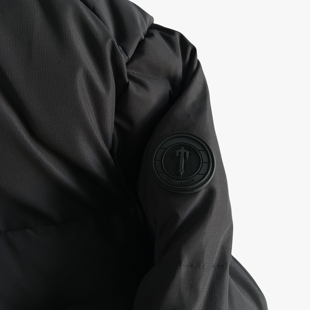 Total Black 2022 Decoded Hooded Puffer Jacket