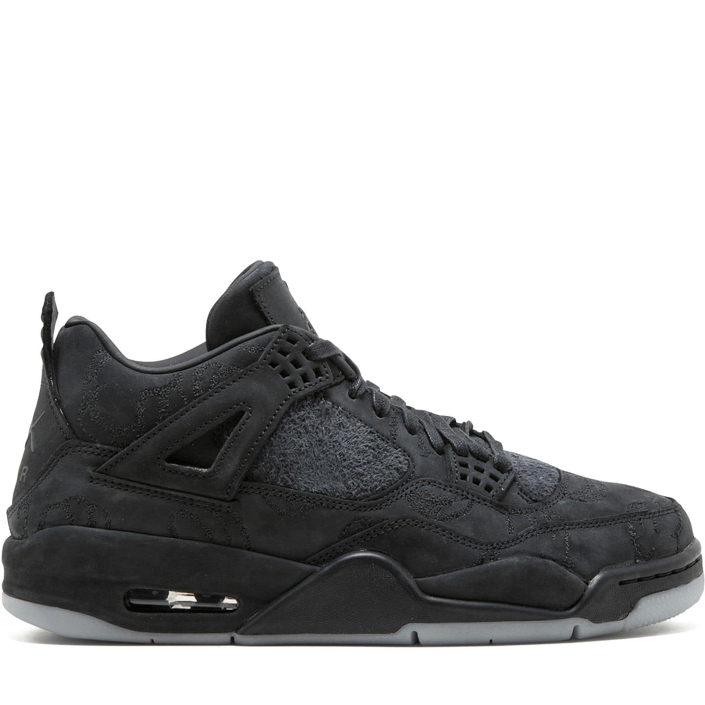 x Kaws Retro "Black"