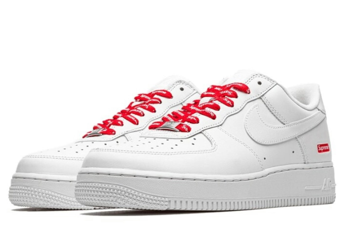 x Supreme - White
