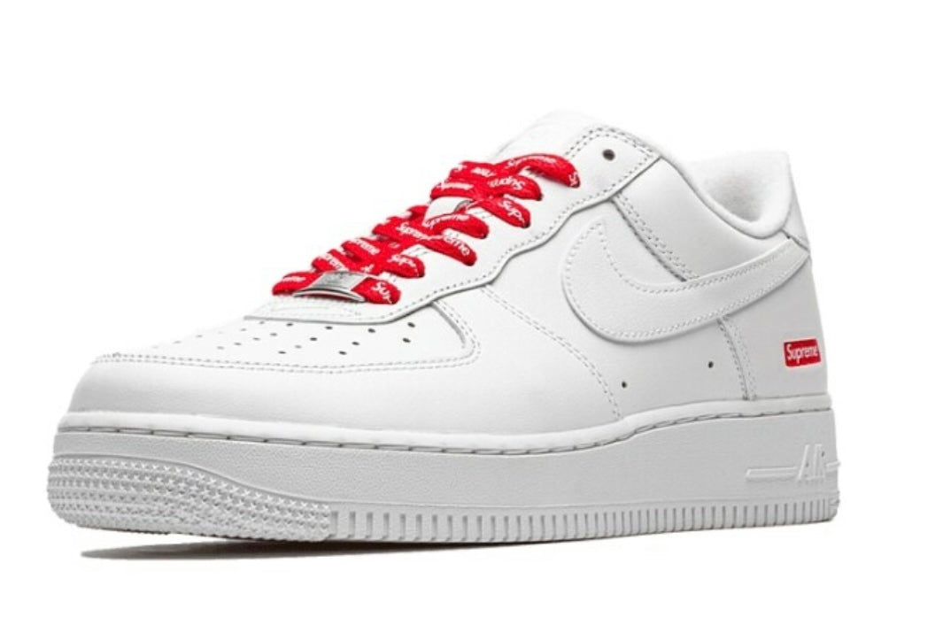x Supreme - White