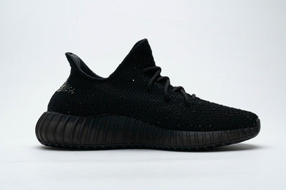 350 V2 “Core Black/White”