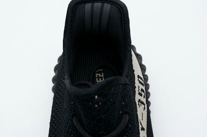 350 V2 “Core Black/White”