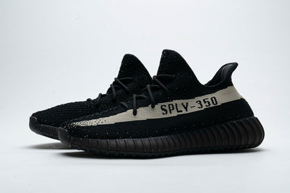 350 V2 “Core Black/White”
