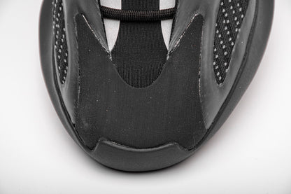 700 V3 “Alvah” UV Sensitive