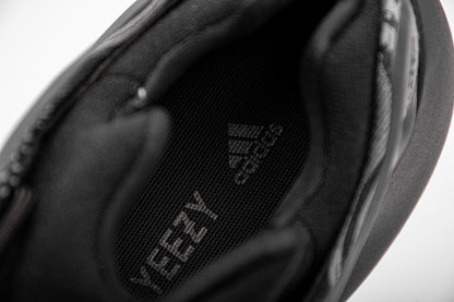 700 V3 “Alvah” UV Sensitive