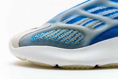 700 V3 “Azareth” UV Sensitive