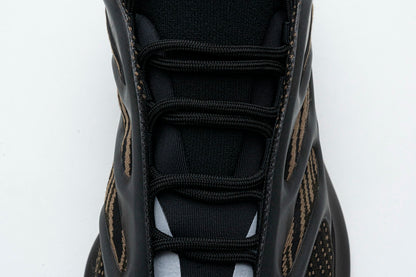 700 V3 “Eremiel” UV Sensitive