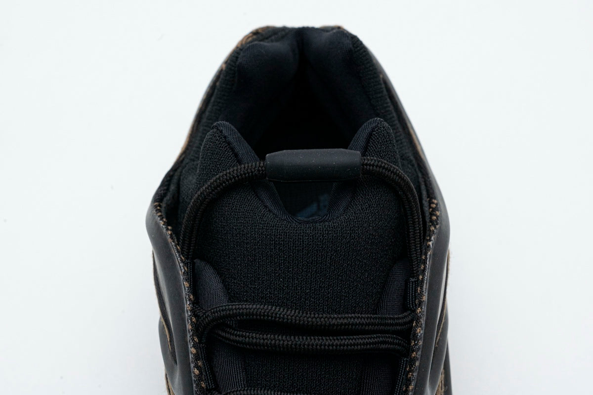 700 V3 “Eremiel” UV Sensitive