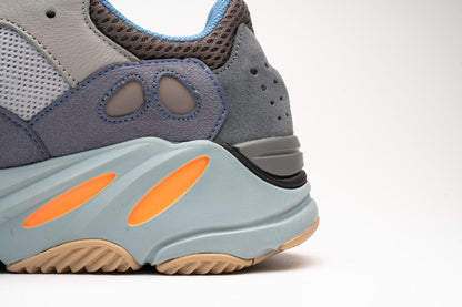 700 “Carbon Blue”