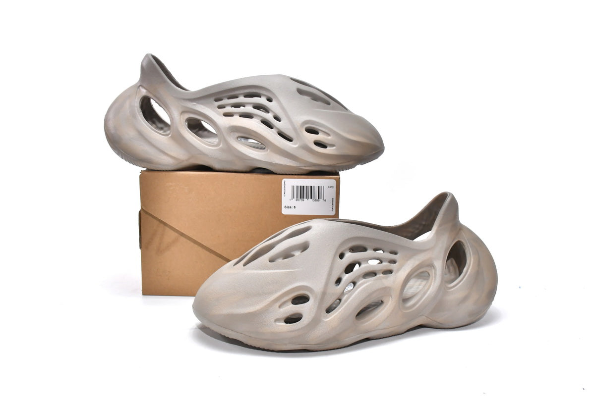 FM Runner “Stone Sage”