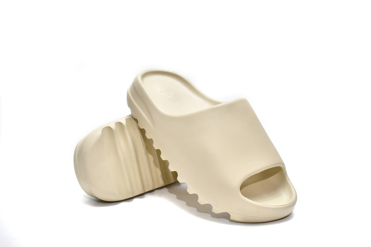 Slides “Bone White” FW6345