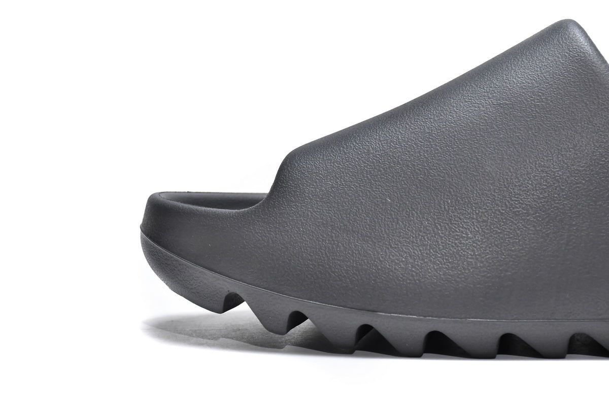 Slides “Onyx” HQ6448