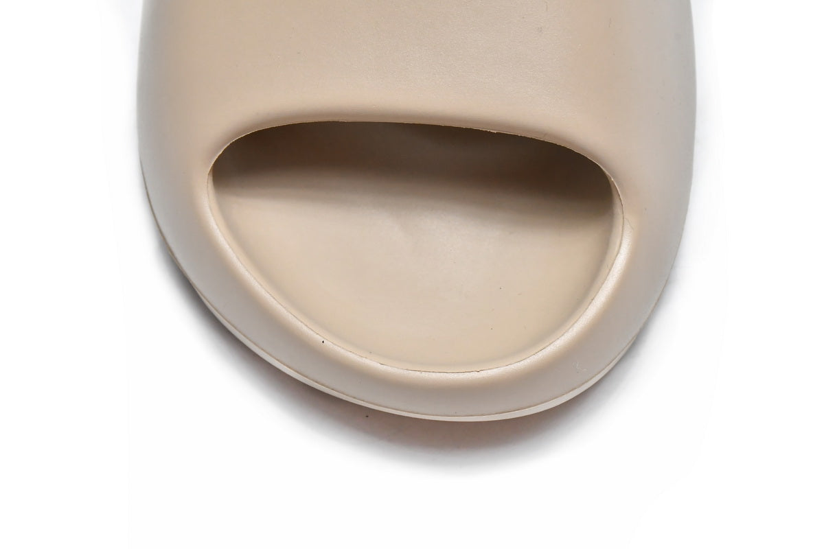 Slides “Pure” (Warm Sand) GZ5554