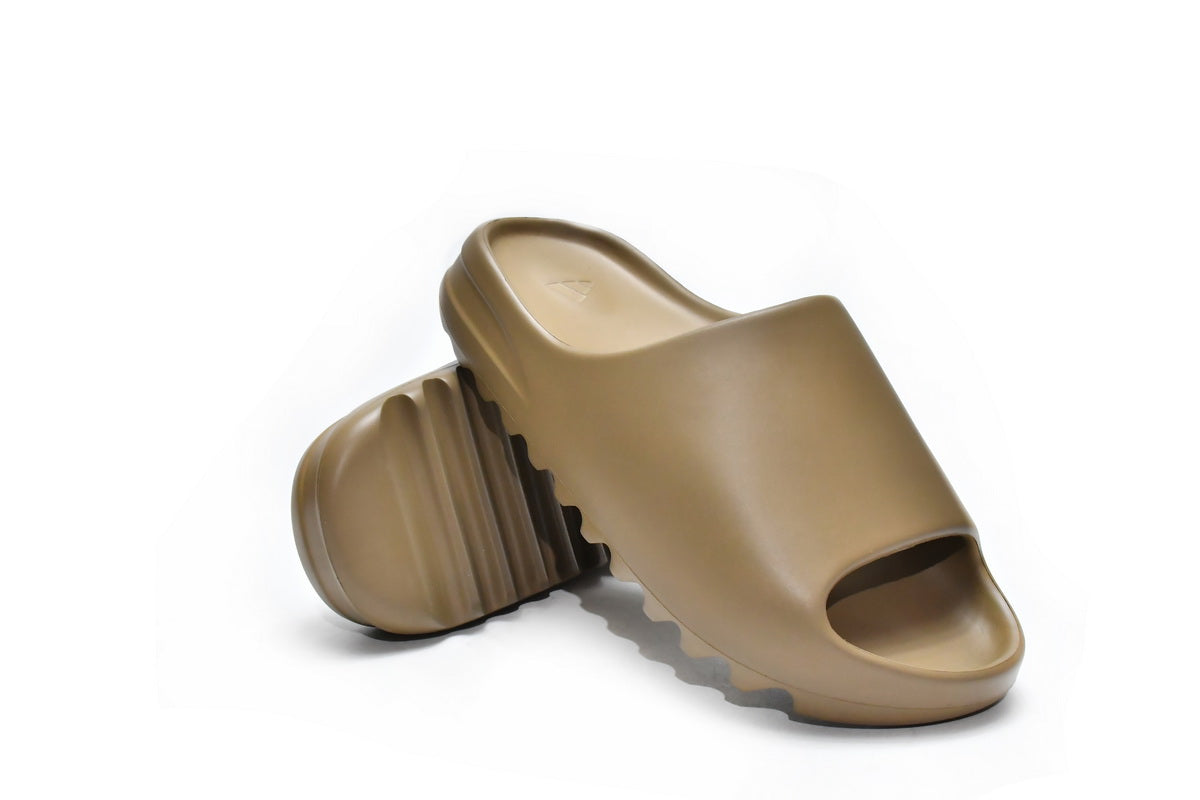 Slides “Core” (Coffee Ash) FV8425