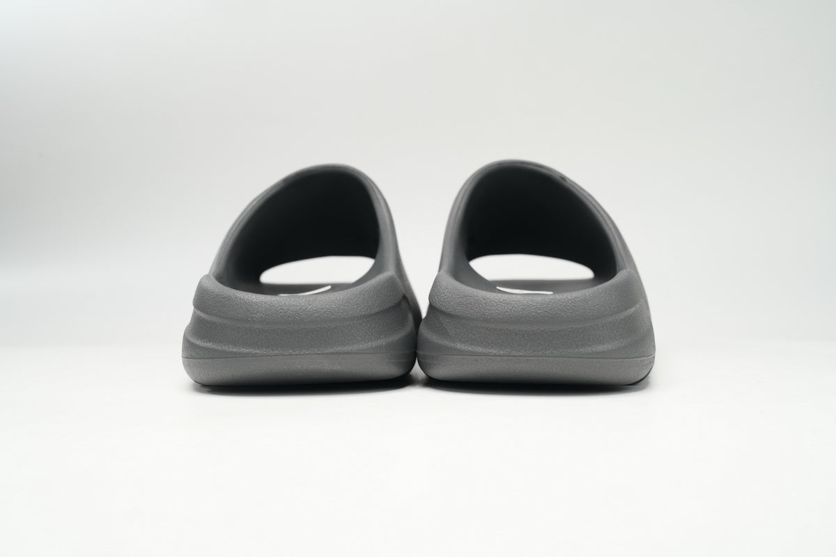 Slides “Slate Grey” ID2350