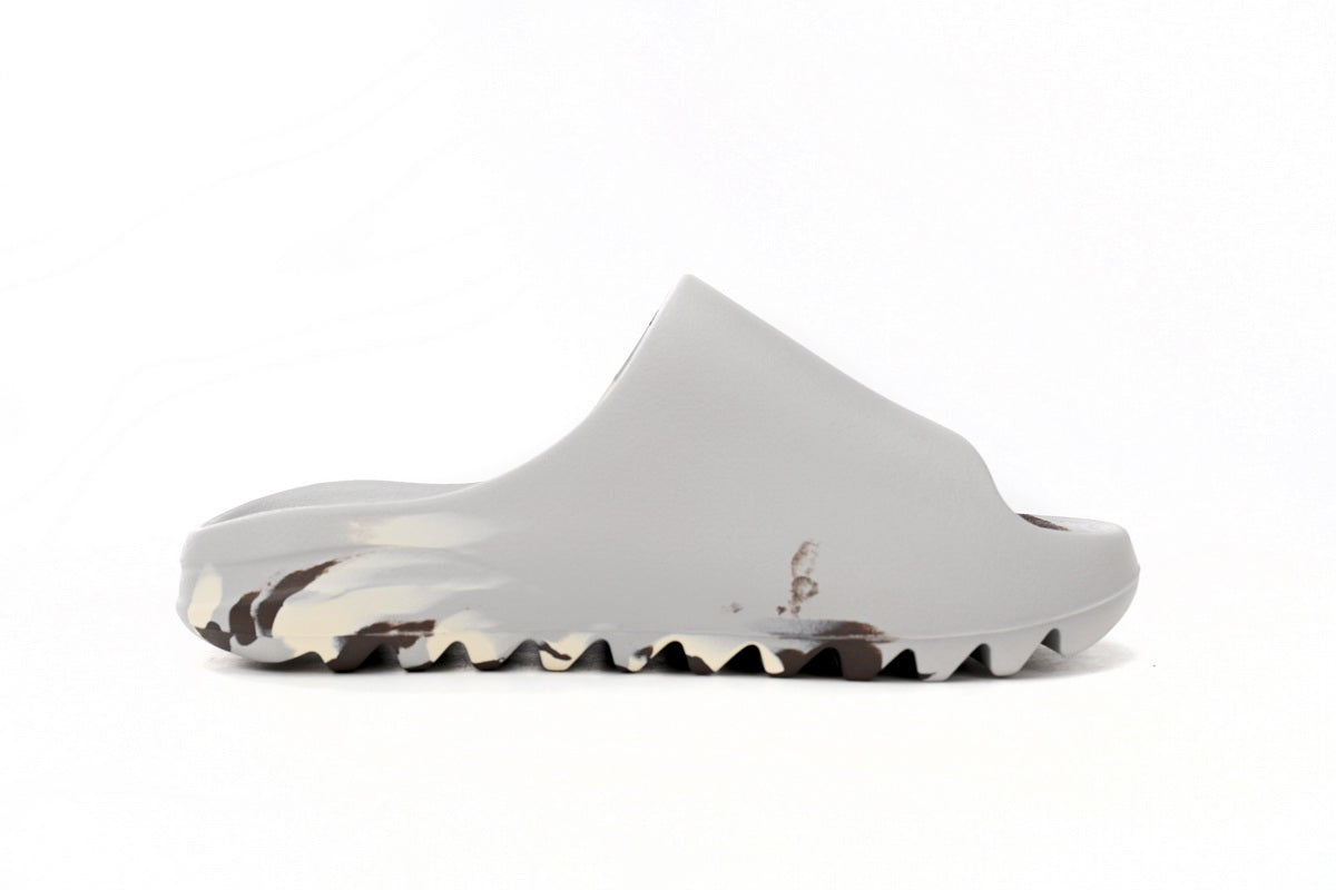 Slides “Enflame Oil” GZ5553