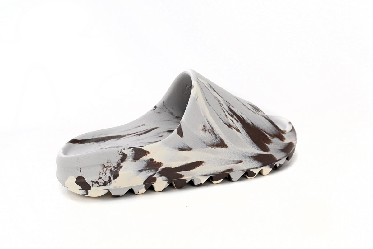 Slides “Enflame Oil” GZ5553