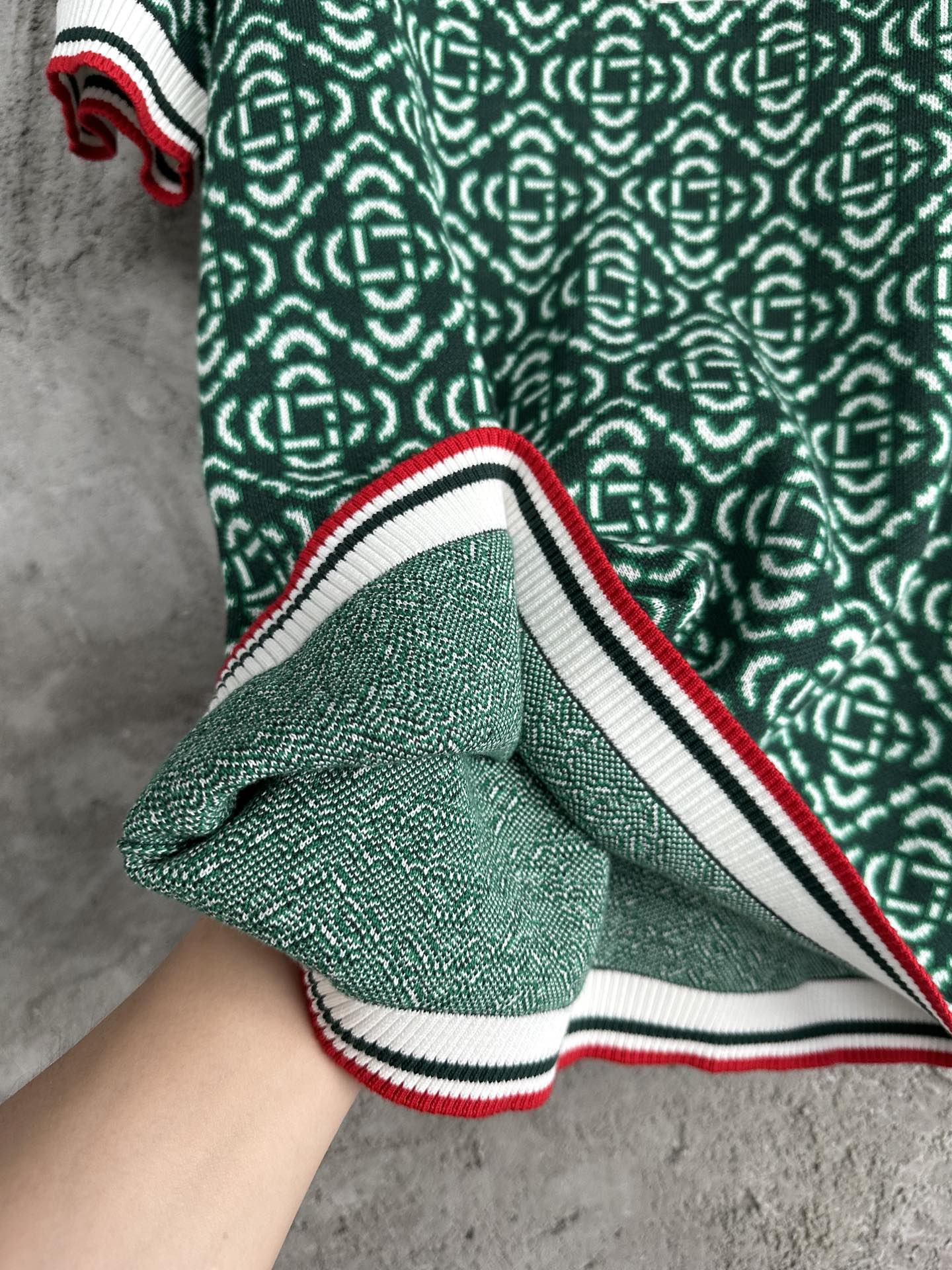 Knitted Green Pattern