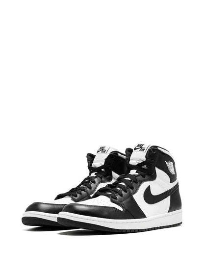 Retro High OG "Black/White 2014"