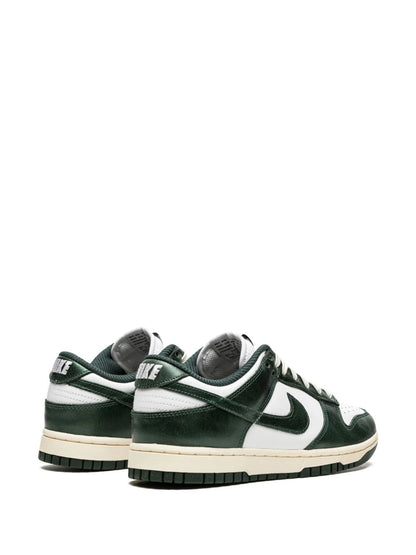 "Vintage Green"