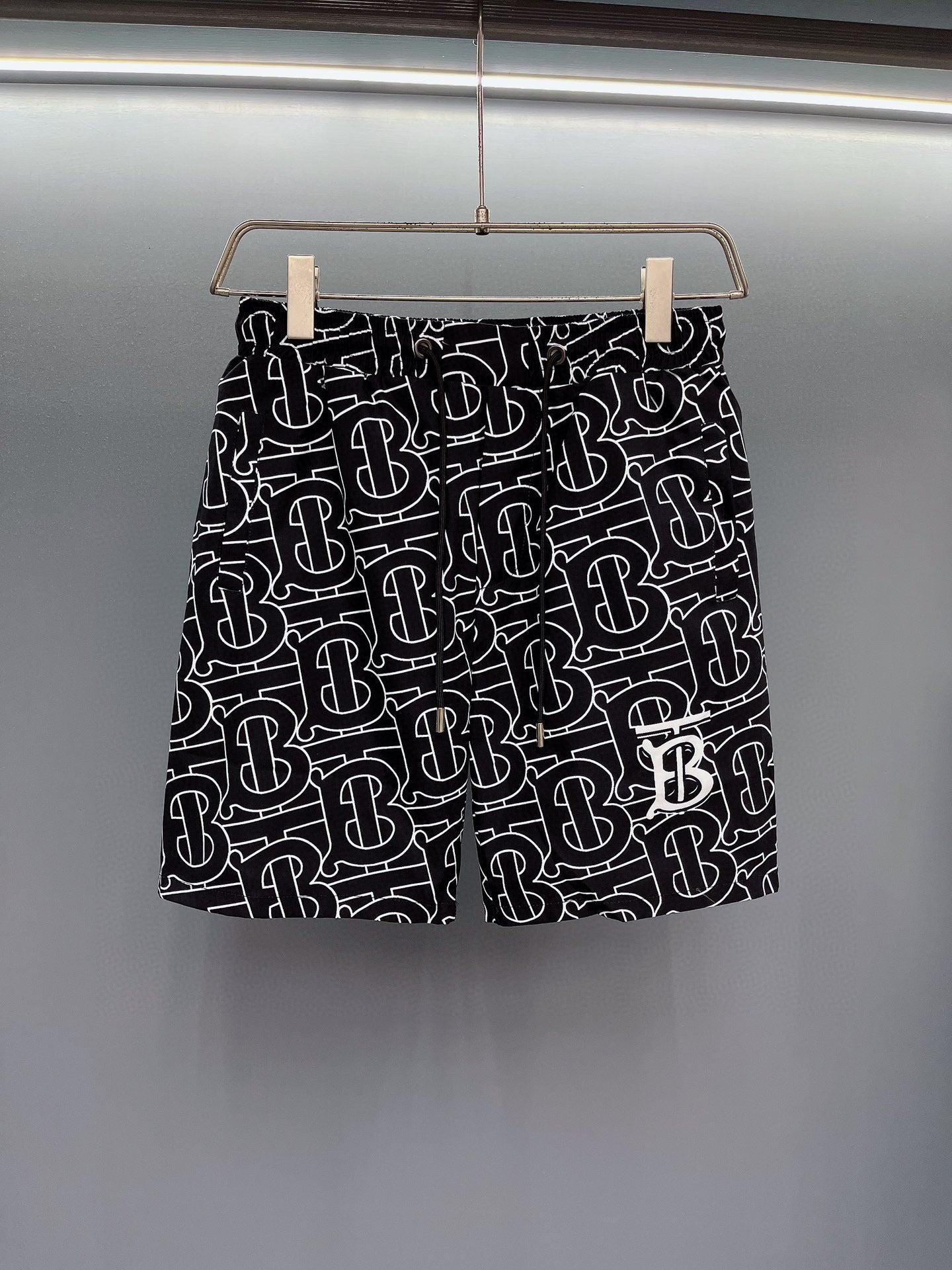 TB Pattern - Black/White