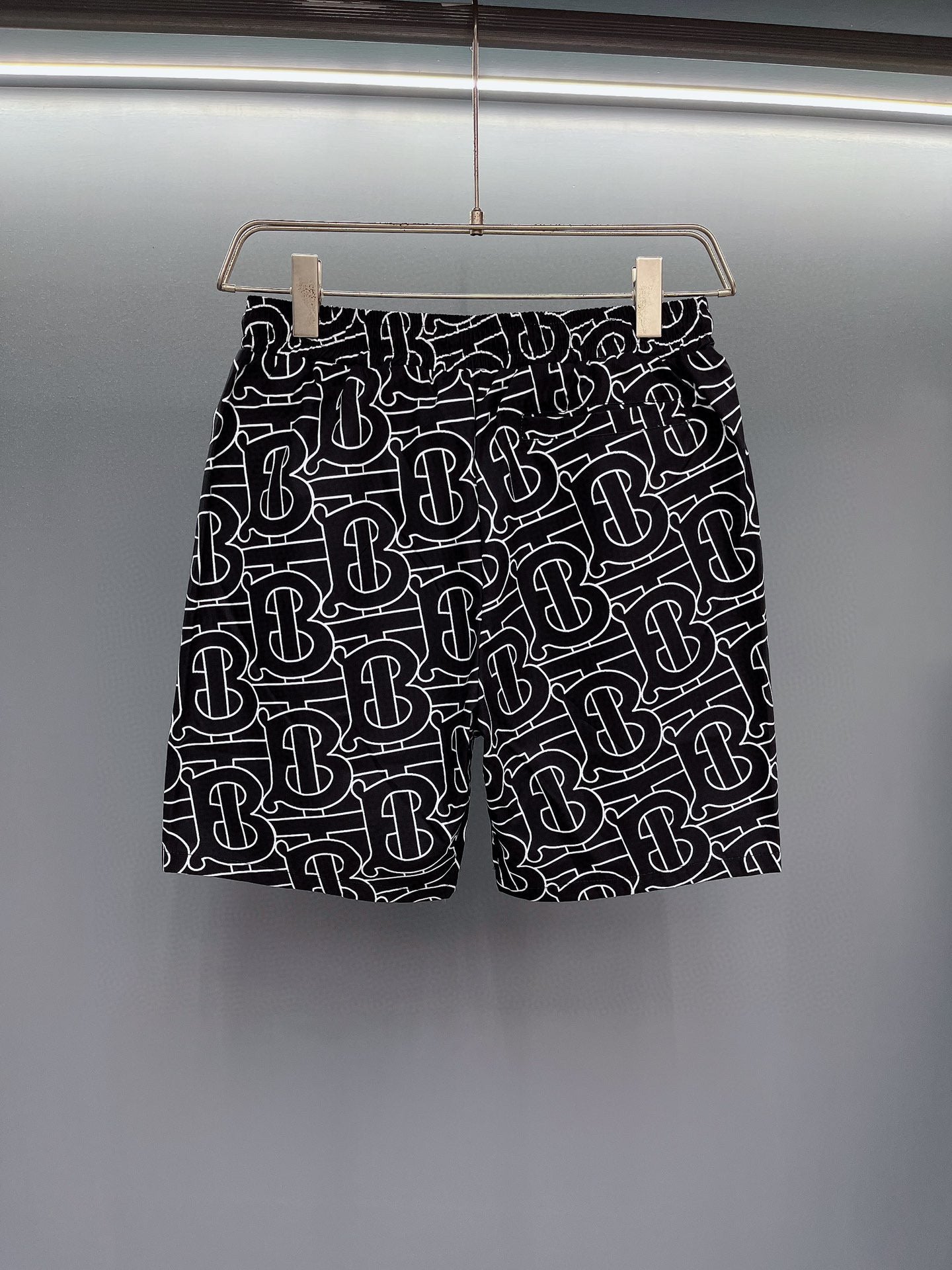 TB Pattern - Black/White