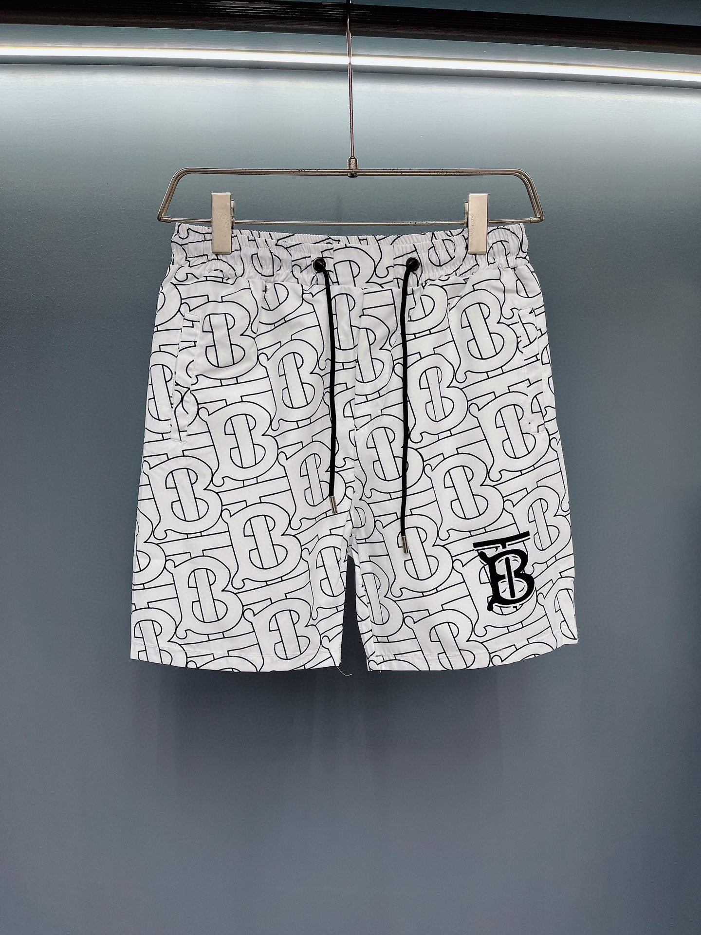 TB Pattern - Black/White