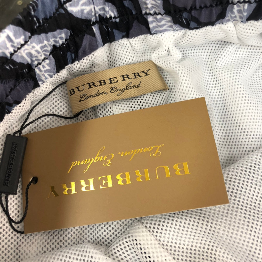 TB White/Grey Pattern