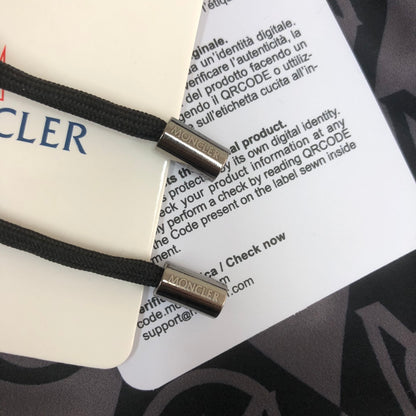 M Diamond-Pattern / 2 Colors