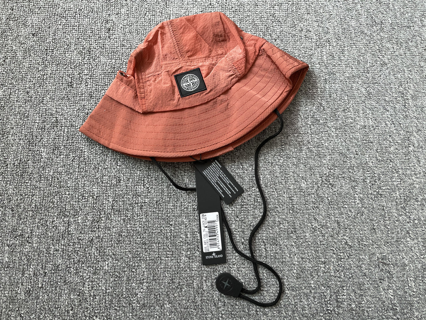 Nylon type Box Logo Bucket-Hat