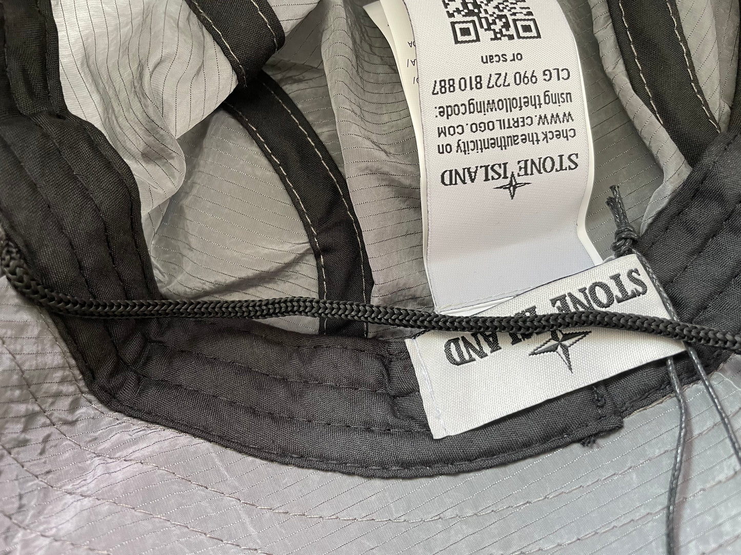 Nylon type Box Logo Bucket-Hat