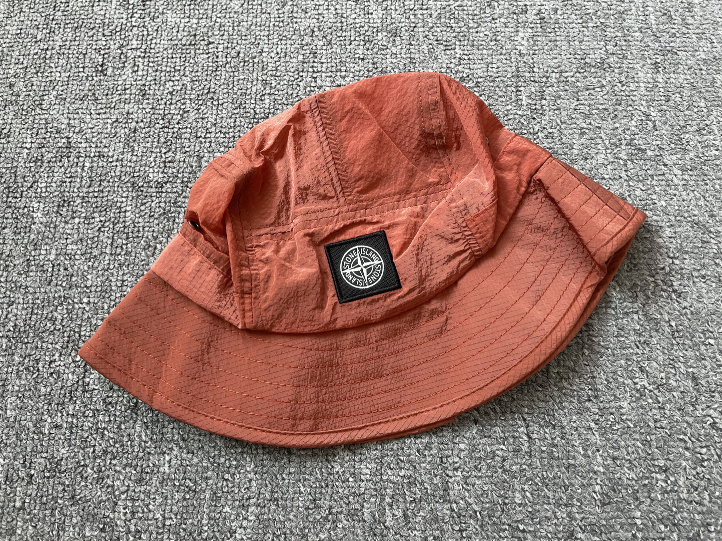 Nylon type Box Logo Bucket-Hat