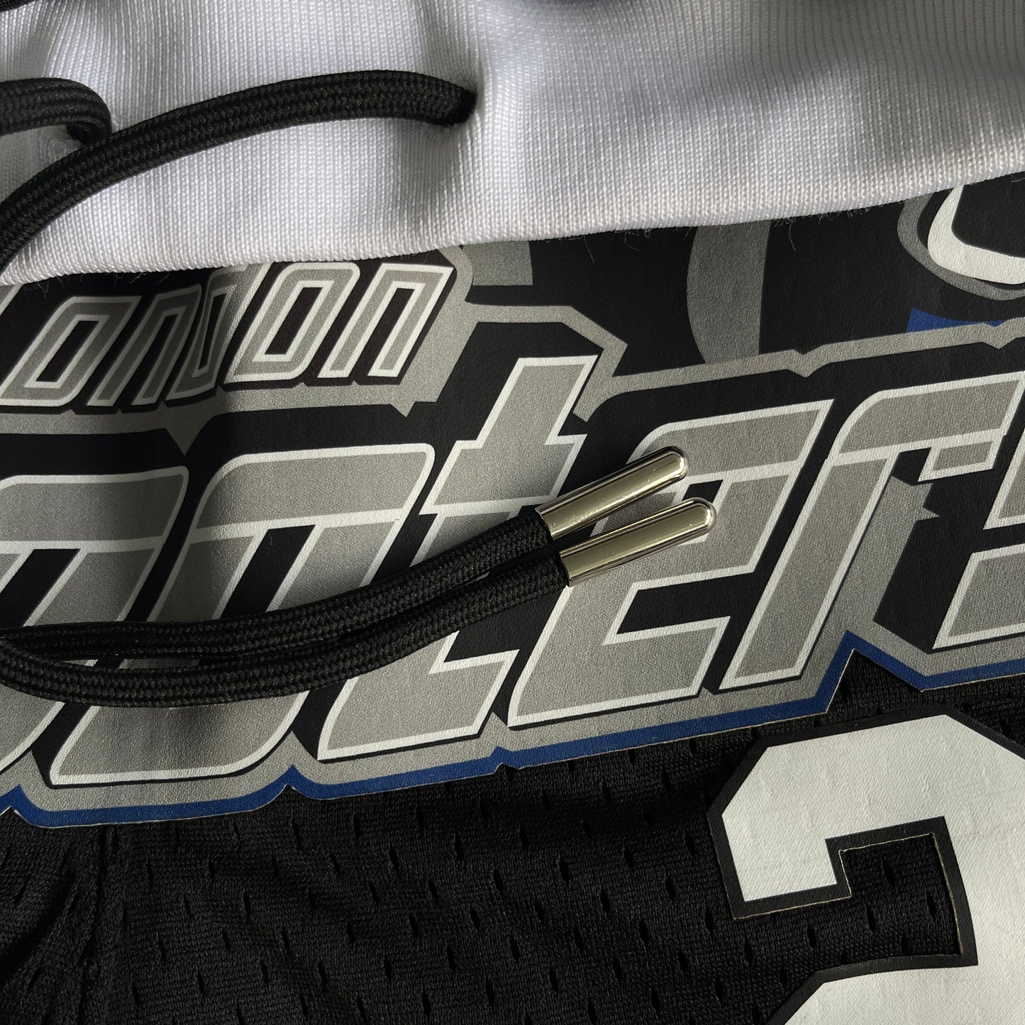 Shooters Mesh Black Jersey Set