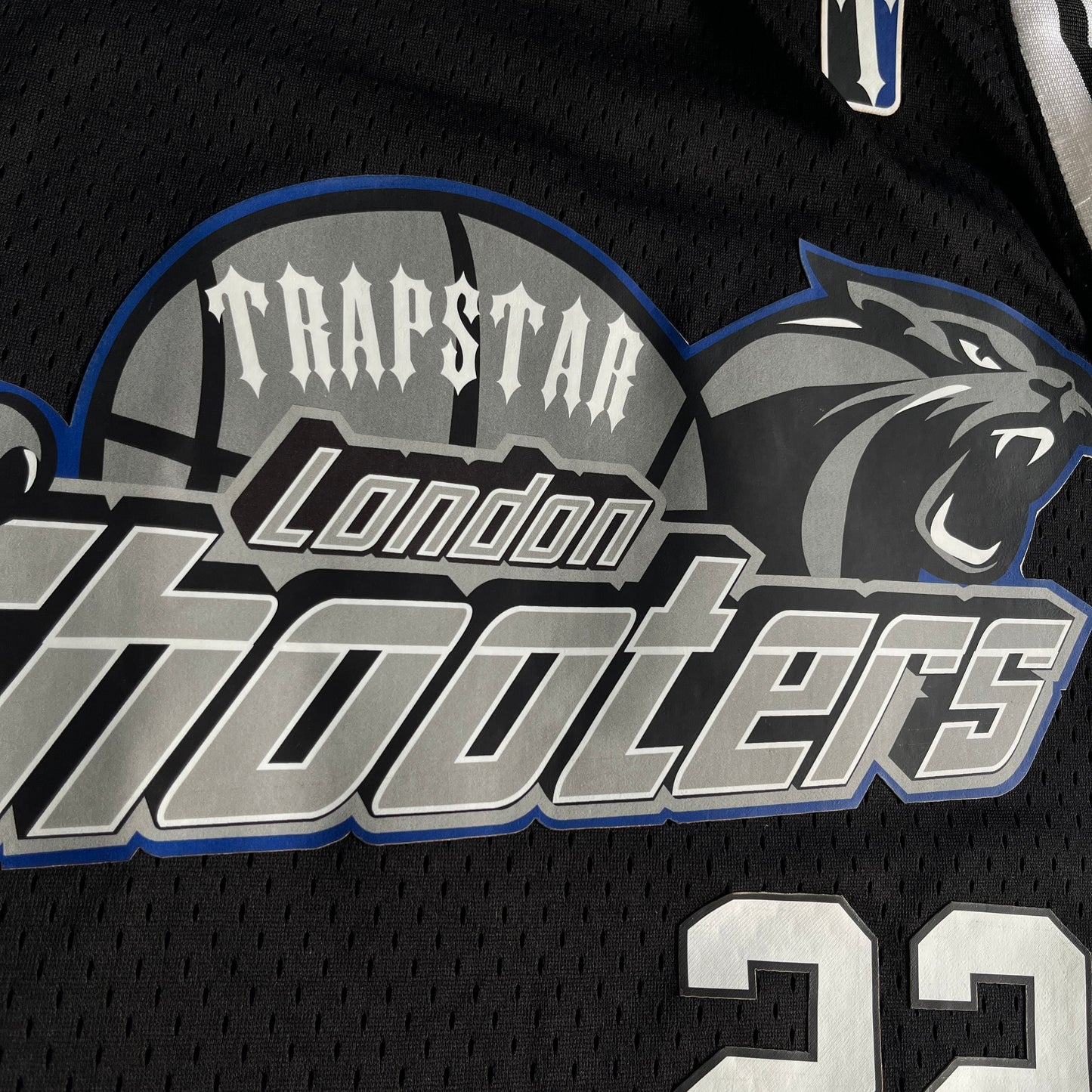 Shooters Mesh Black Jersey Set