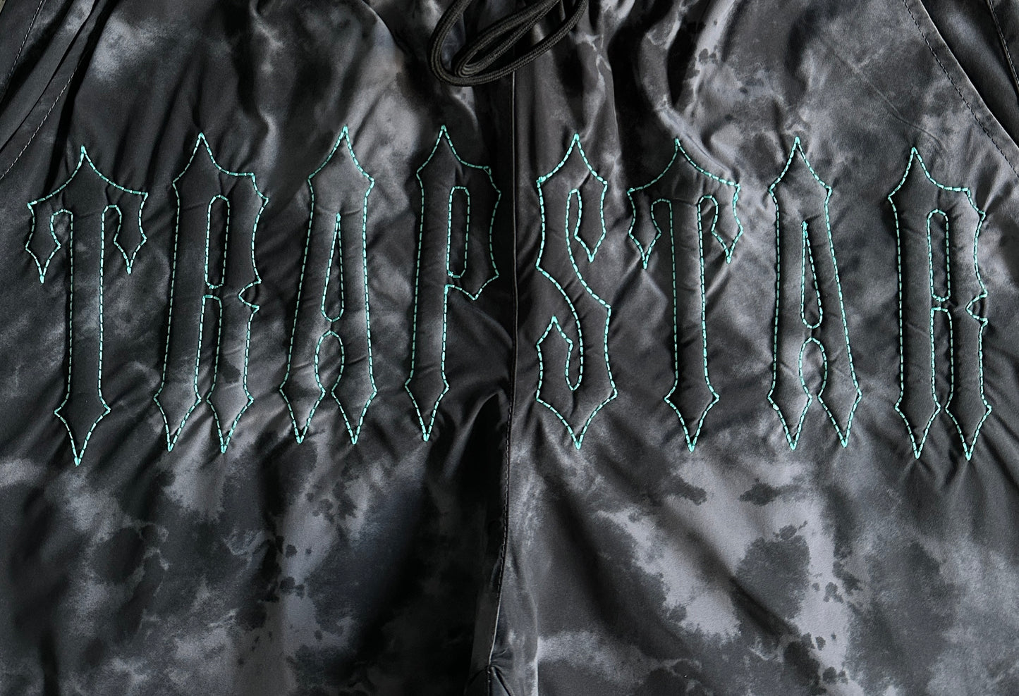 Washed Arch Iced Shorts