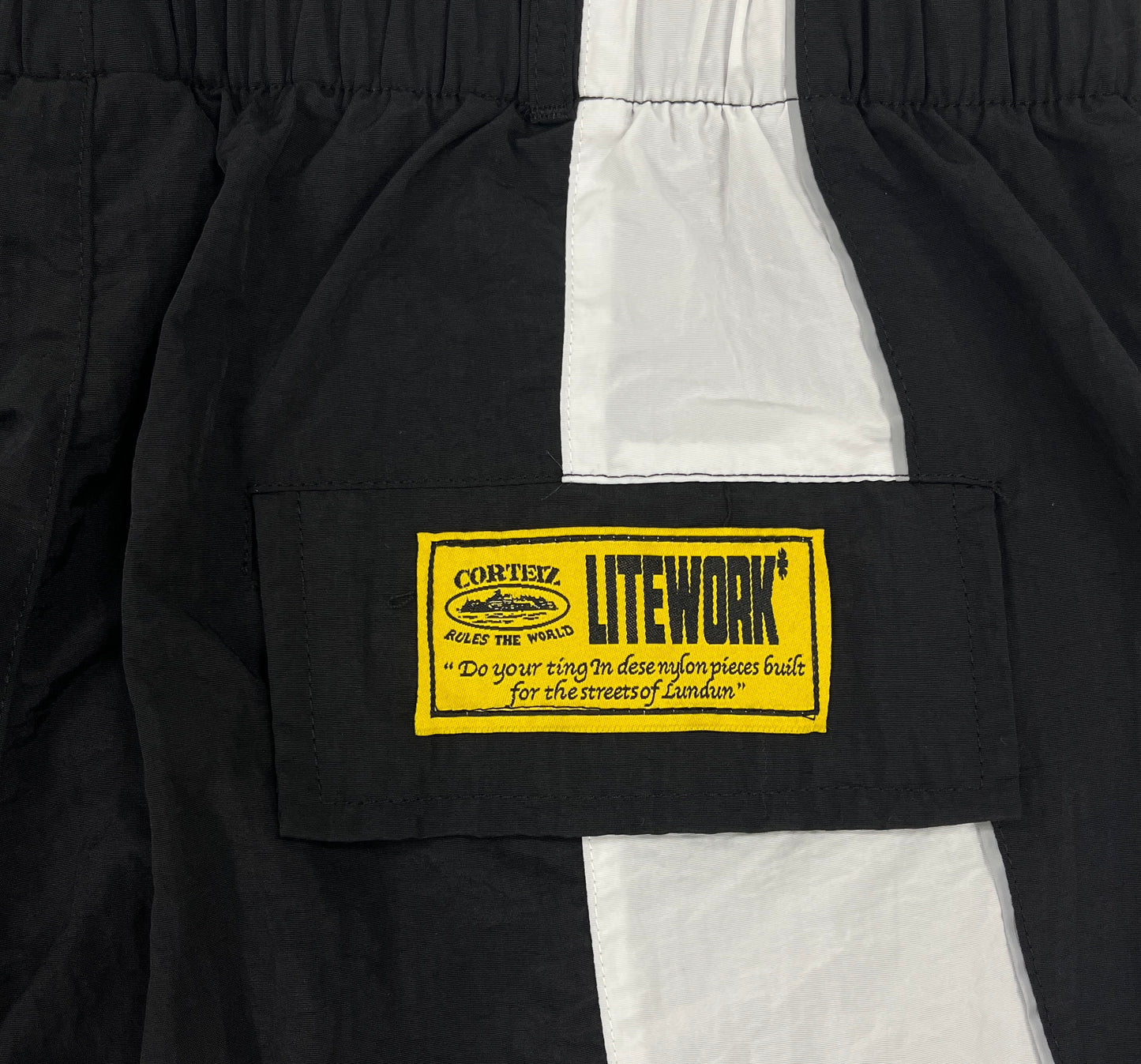 Alcatraz Sun & Rain Black/White Shorts