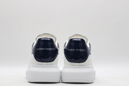 White / Shiny Blue Tail