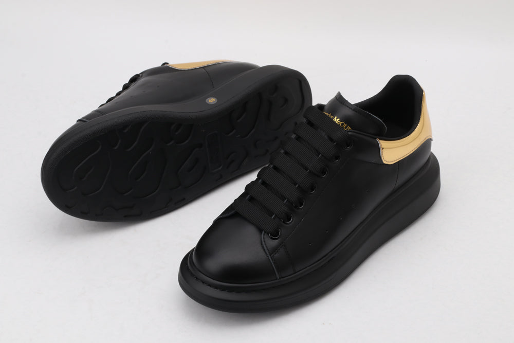 All Black / Gold Tail