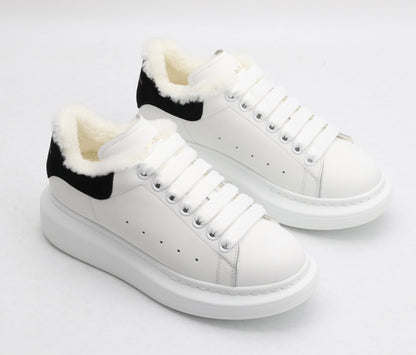 White / Black - Fur Insole
