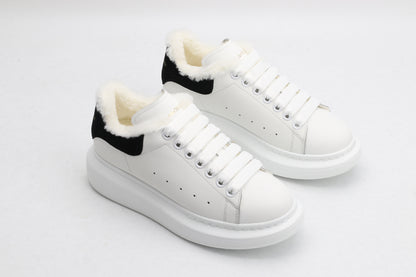 White / Black - Fur Insole