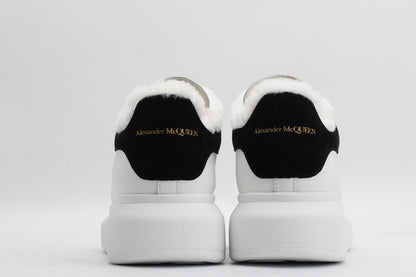 White / Black - Fur Insole